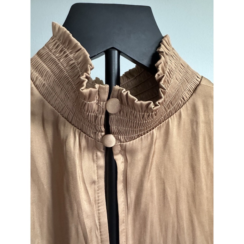 Express Women's Tan High Smocked Neck Sleeveless Blouse Size XS - Picture 5 of 7